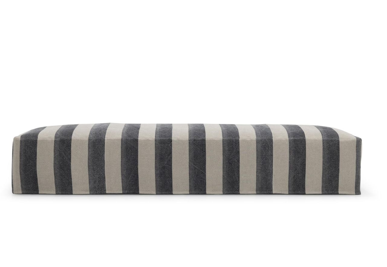 92/32 Ottoman (ADR 0437)