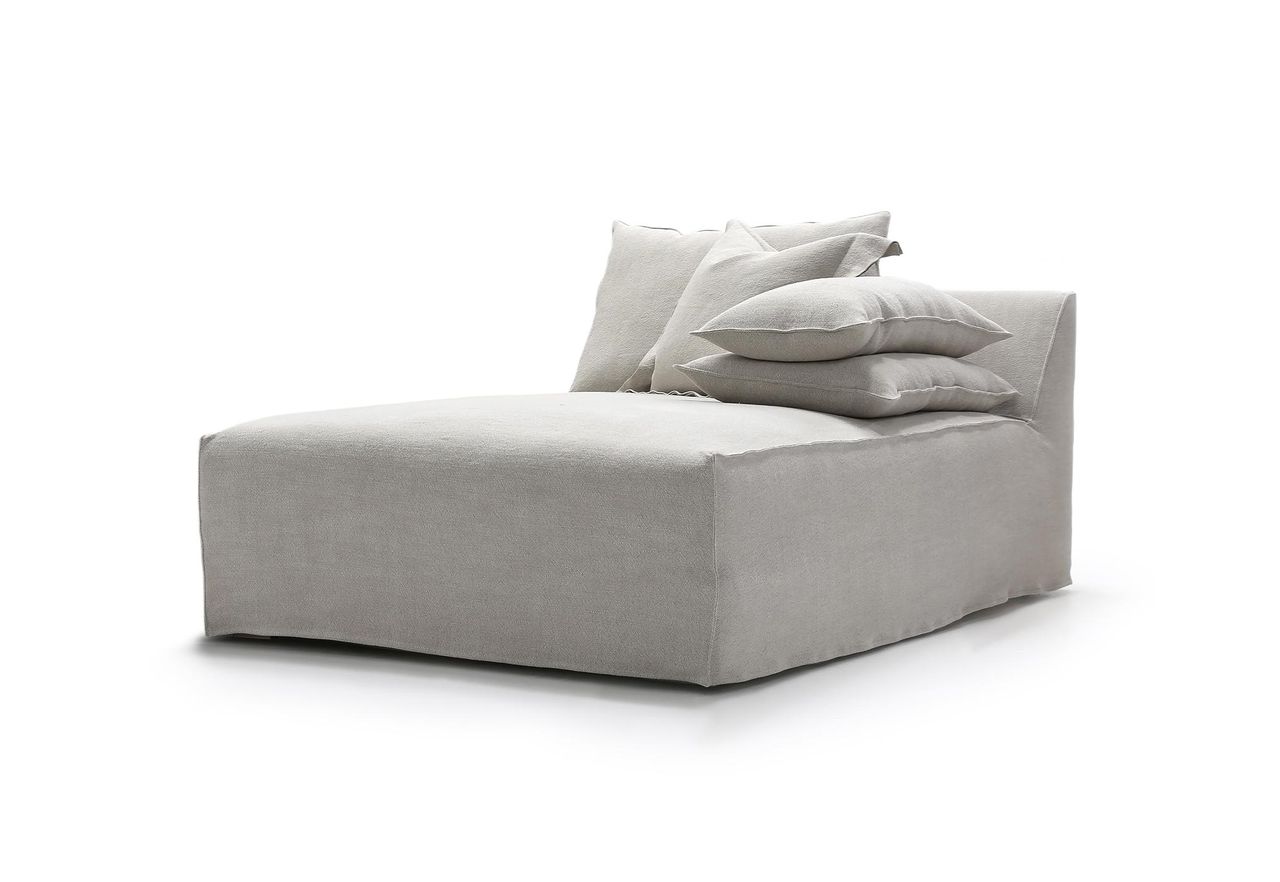 MAX5002_maximrafchaise_desertlinennatural_Main.jpg