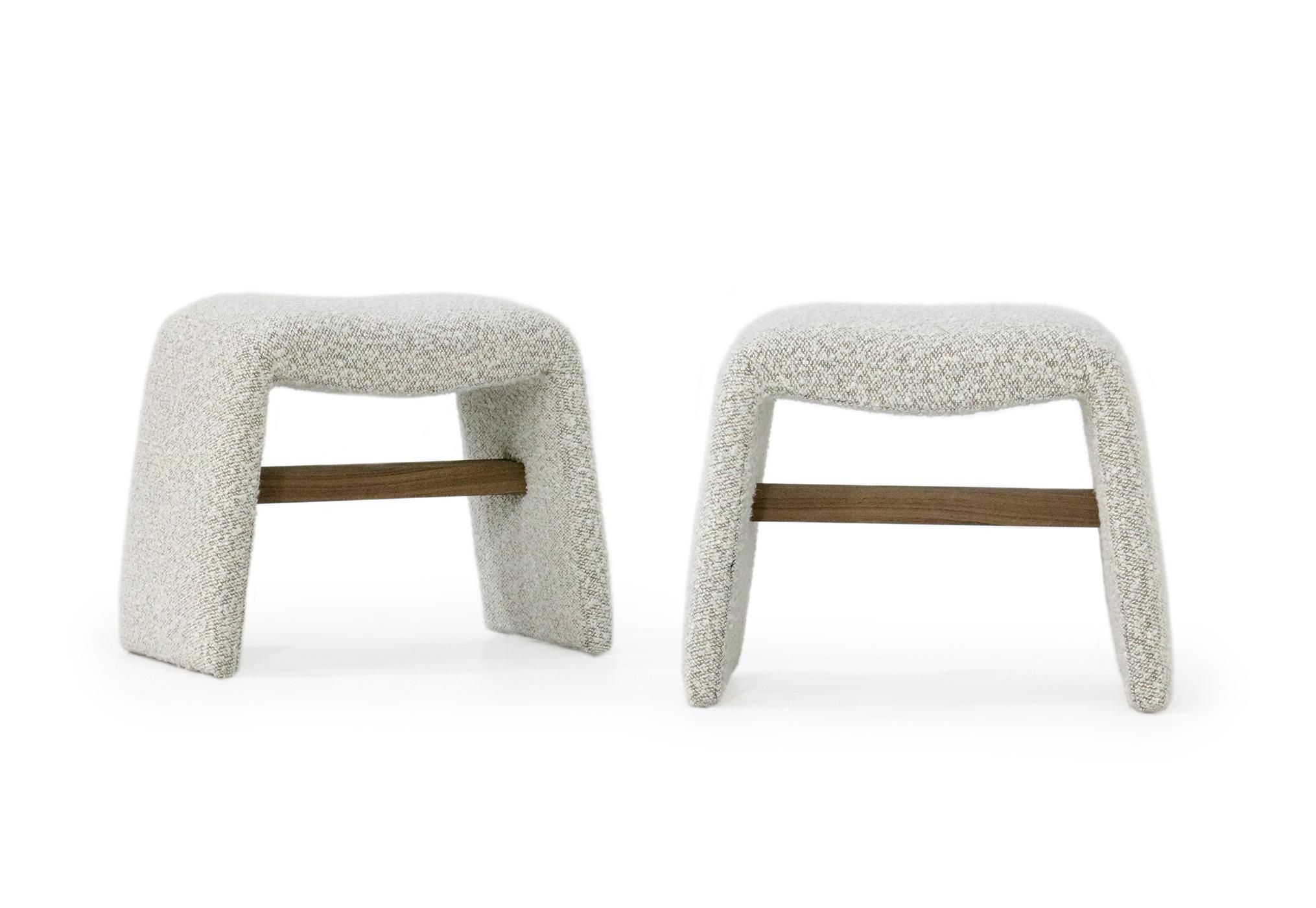 OAKLEY STOOL | GORKEY CRÈME
